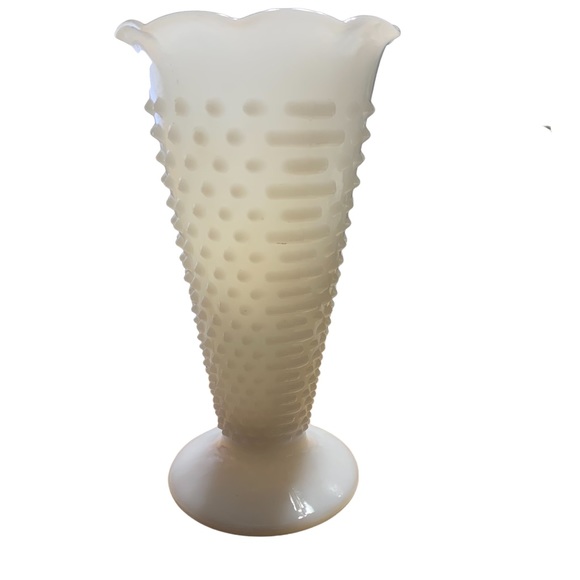 Milk Glass Hobnail Fosteria Vase With Ruffled Edge - Picture 3 of 4